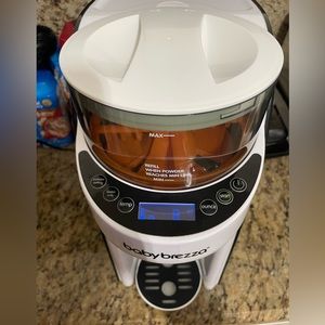 Baby Brezza Formula Dispenser